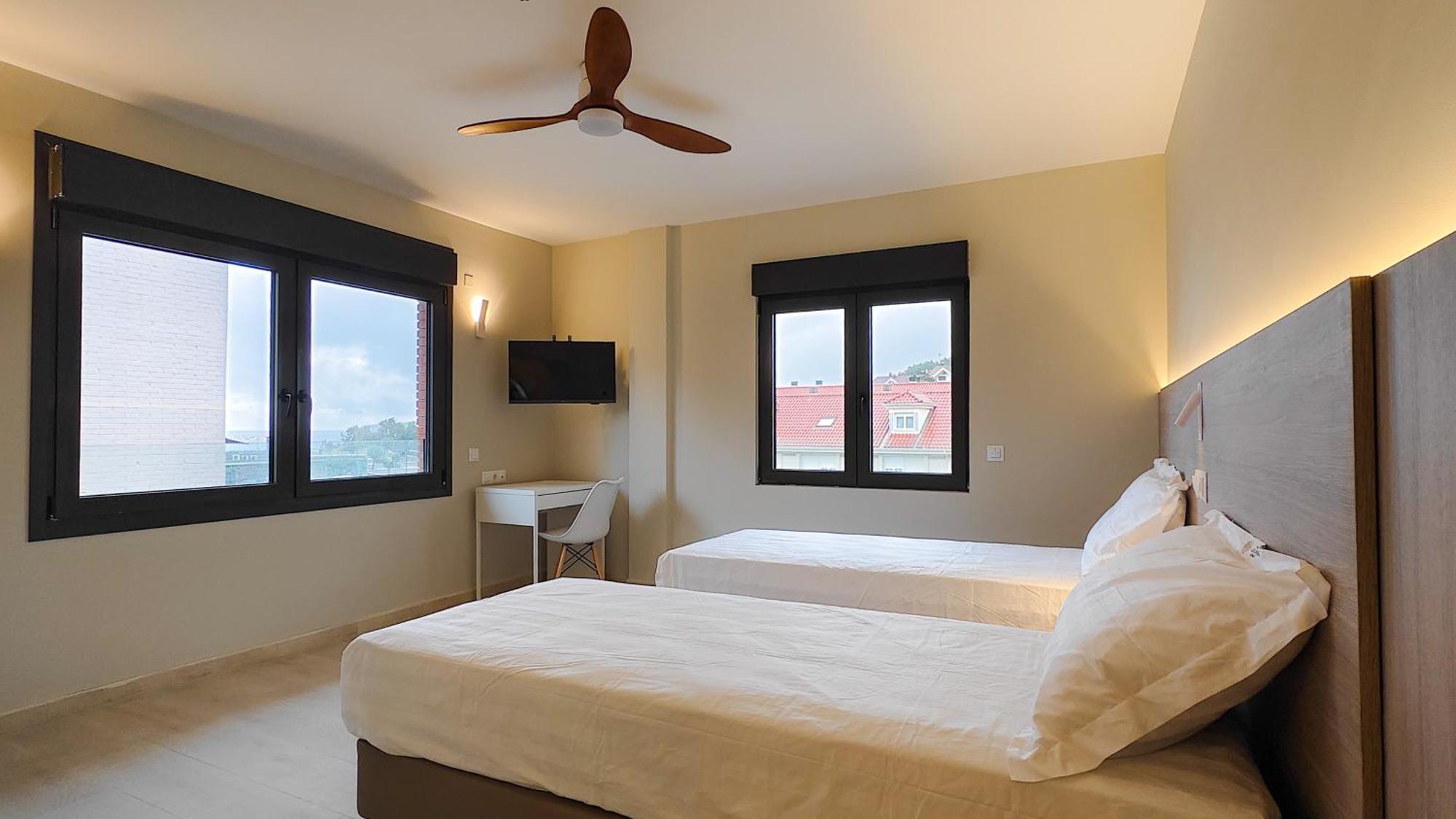 Hotel Las Dunas Somo Bagian luar foto